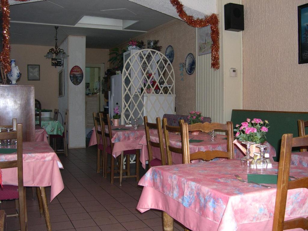 Hotel Restaurant De La Poste A Gerardmer Exterior photo